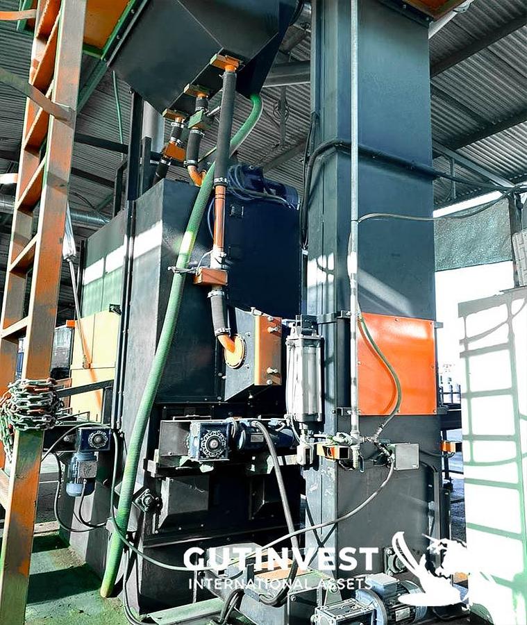 Used 8 - Shot blasting machine