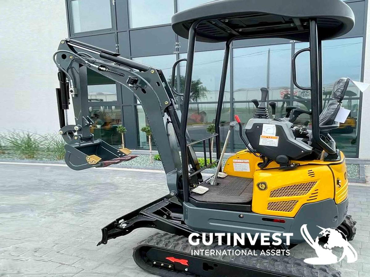 Usado 4 - Mini excavadora - 1.000kg