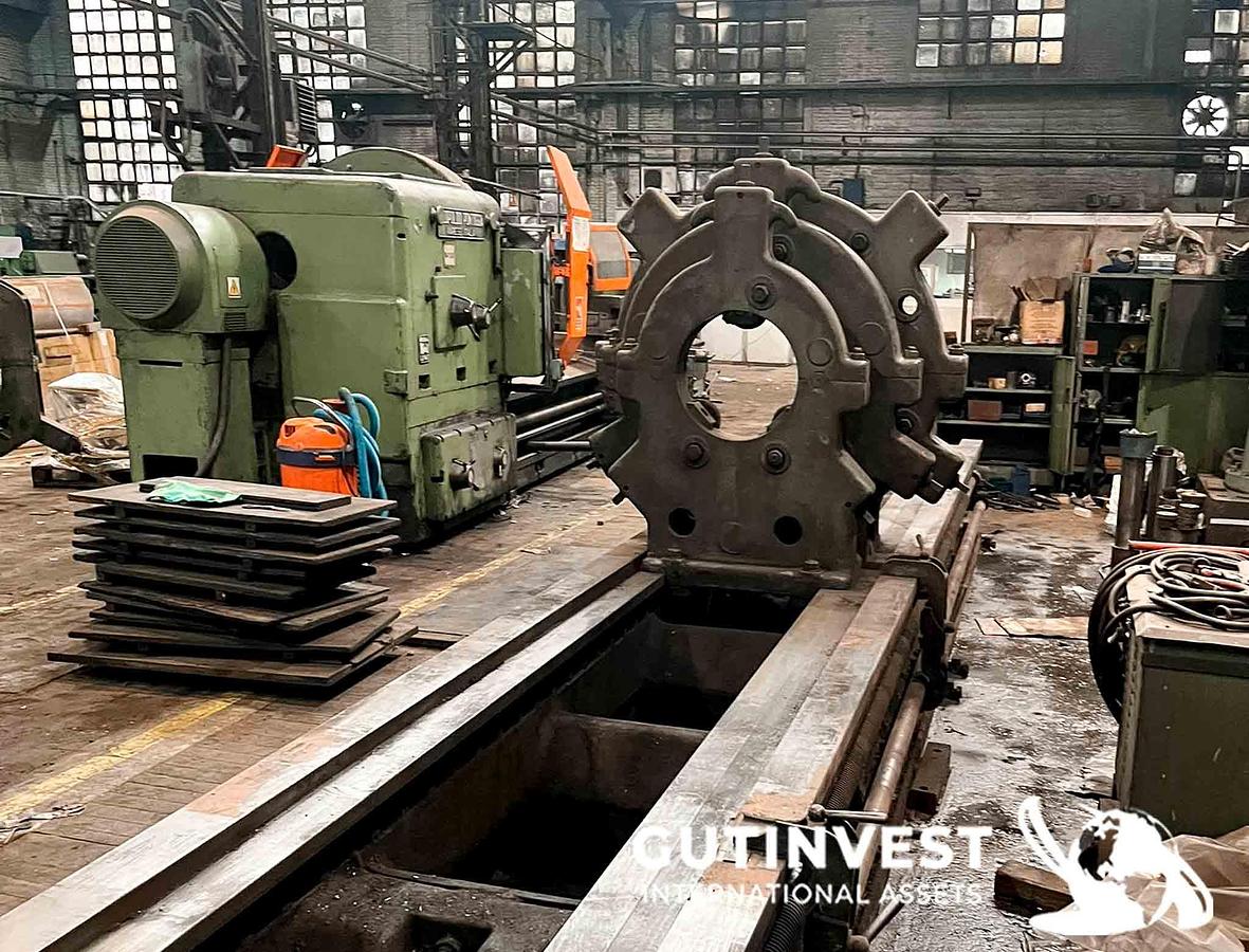 Used 1 - Horizontal lathe - 10 meters