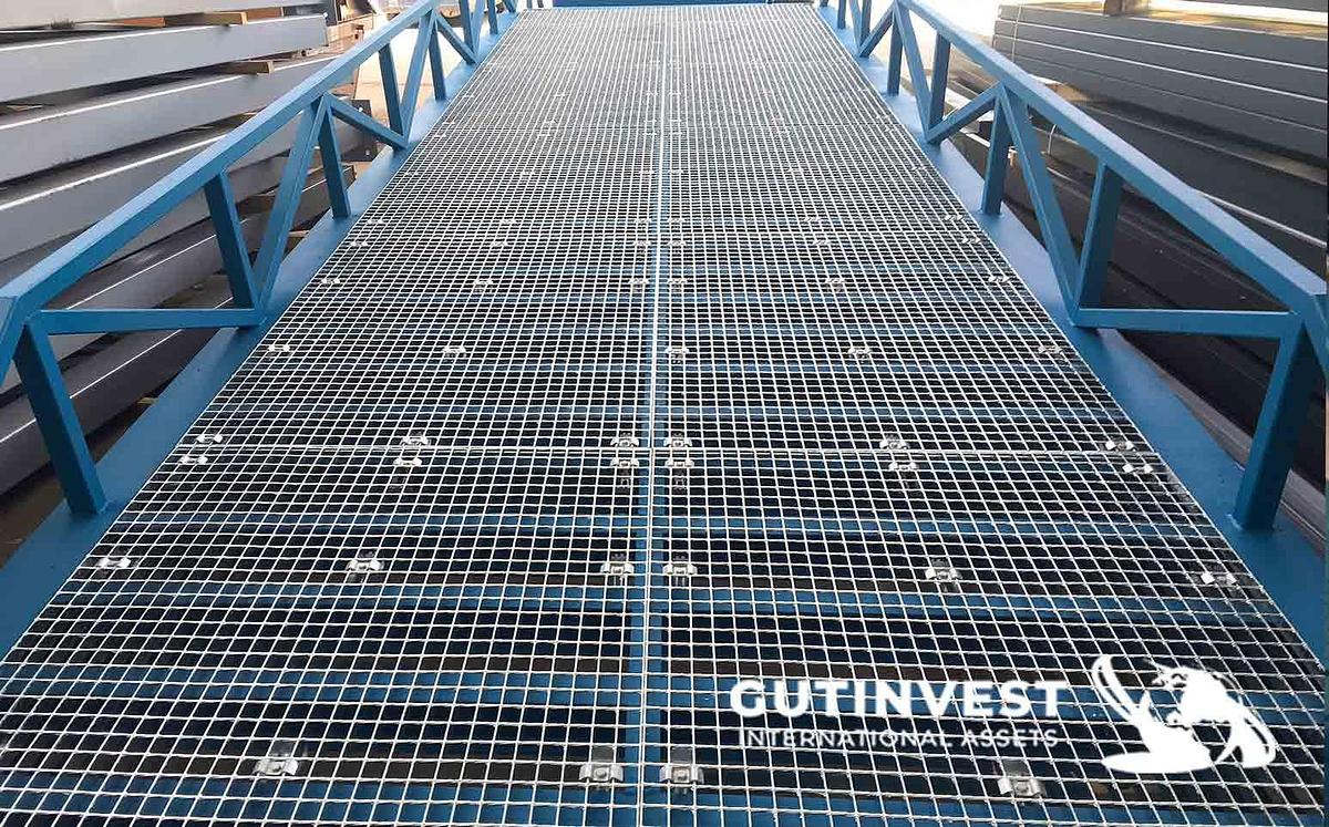 Used 5 - Mobile loading dock ramp
