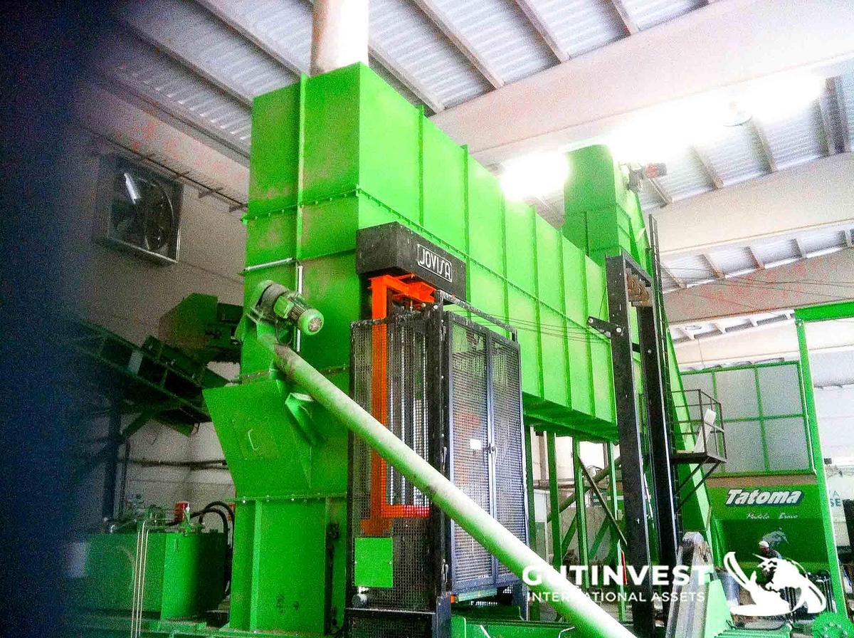 Used 1 - Complete line of bale pressing- 5,5 Tns/hour