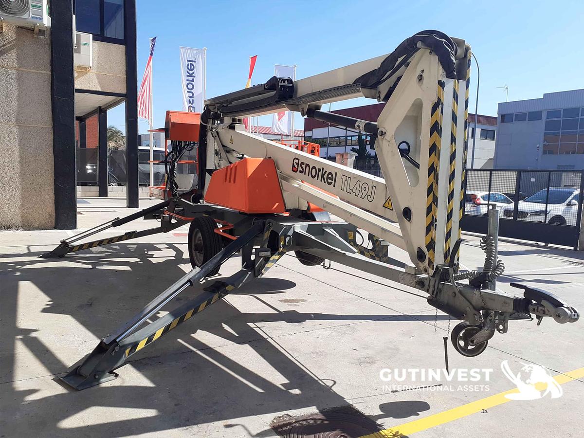 Used 1 - Towable Boom Lift