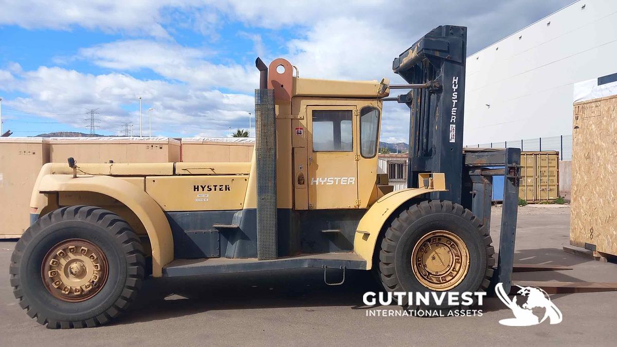 Used 1 - Duplex diesel forklift truck- 24Tn
