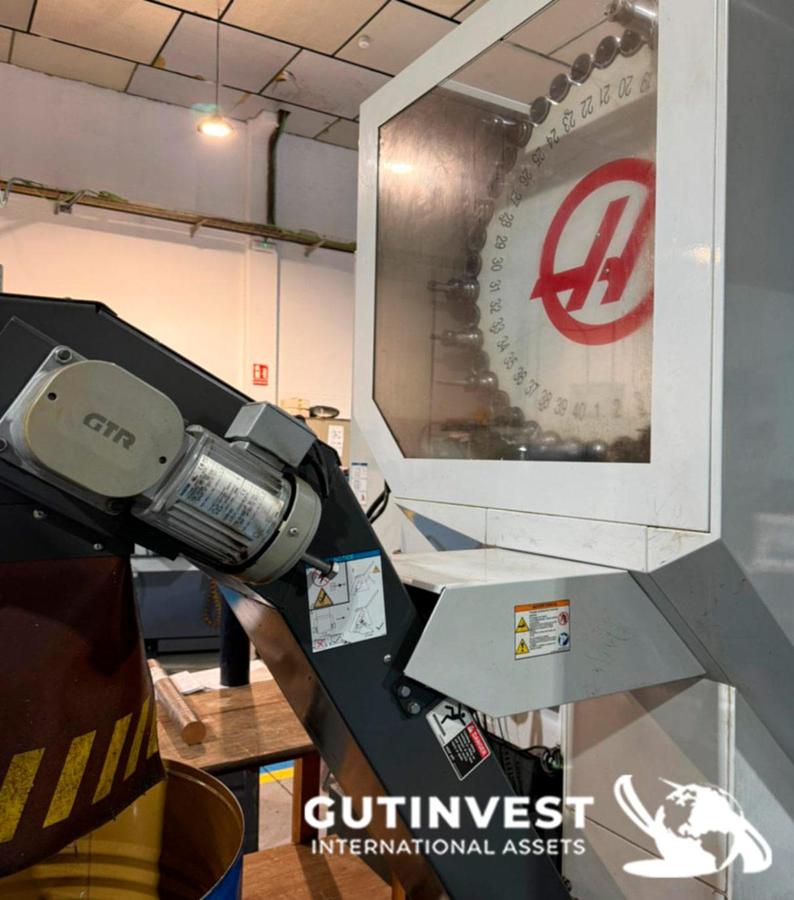 Used 5-Axis CNC Machining Center