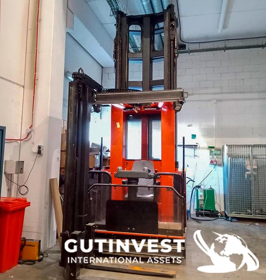Used Electric Side Loader Forklift - 10 meters