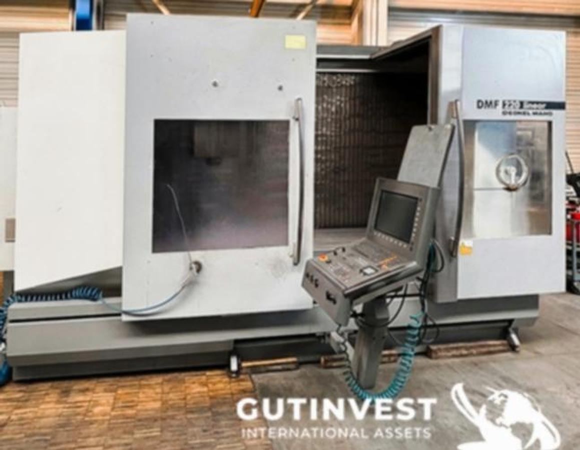 Usado Centro de mecanizado vertical cnc