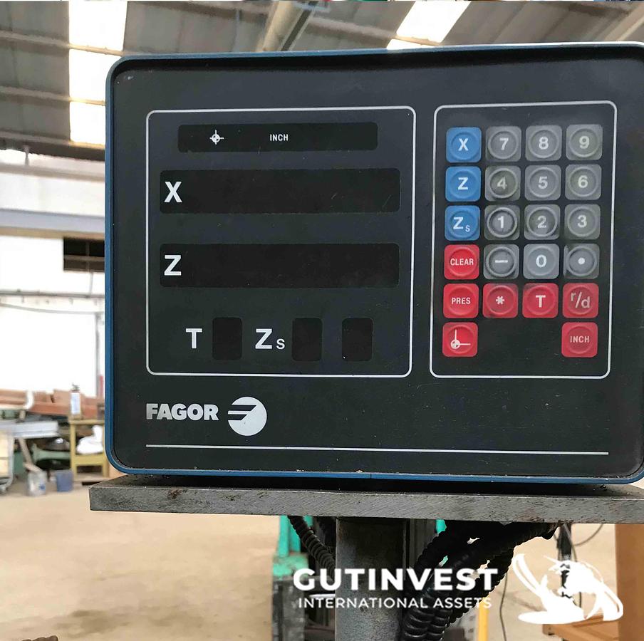 Used 2 - Lathe with display