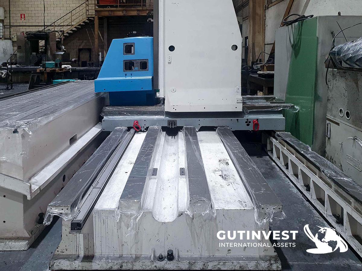 Usado 2 - Fresadora CNC de columna móvil