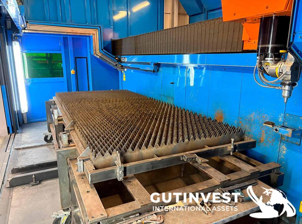 Usado 1 - Máquina de corte por láser fibra 3D - 3kw