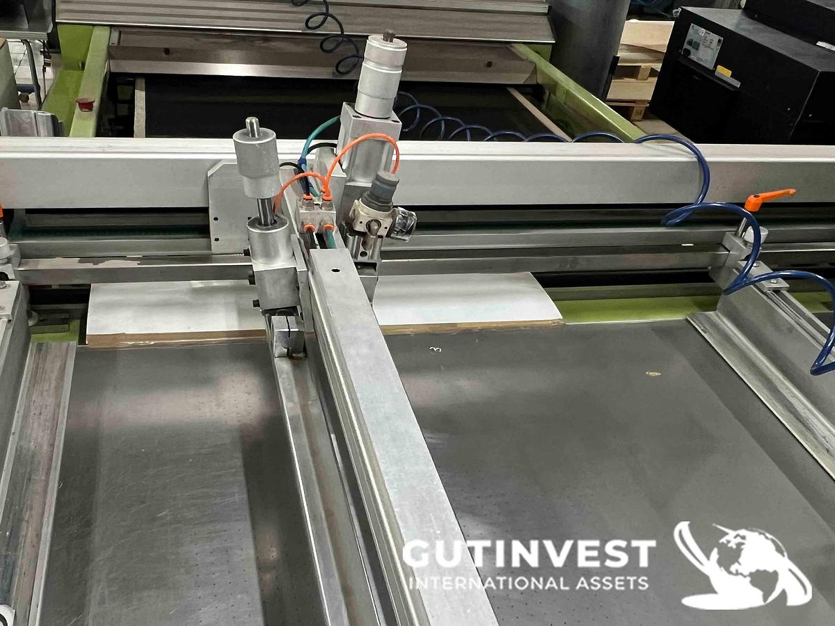 Used 1 - Screen printing machine