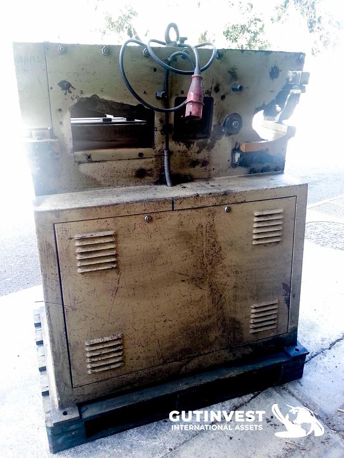 Used 1 - Hydraulic punching shear