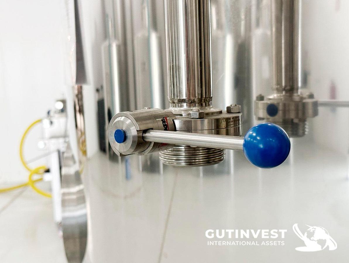 Used 1 - Complete lot of machinery for olive oil packaging