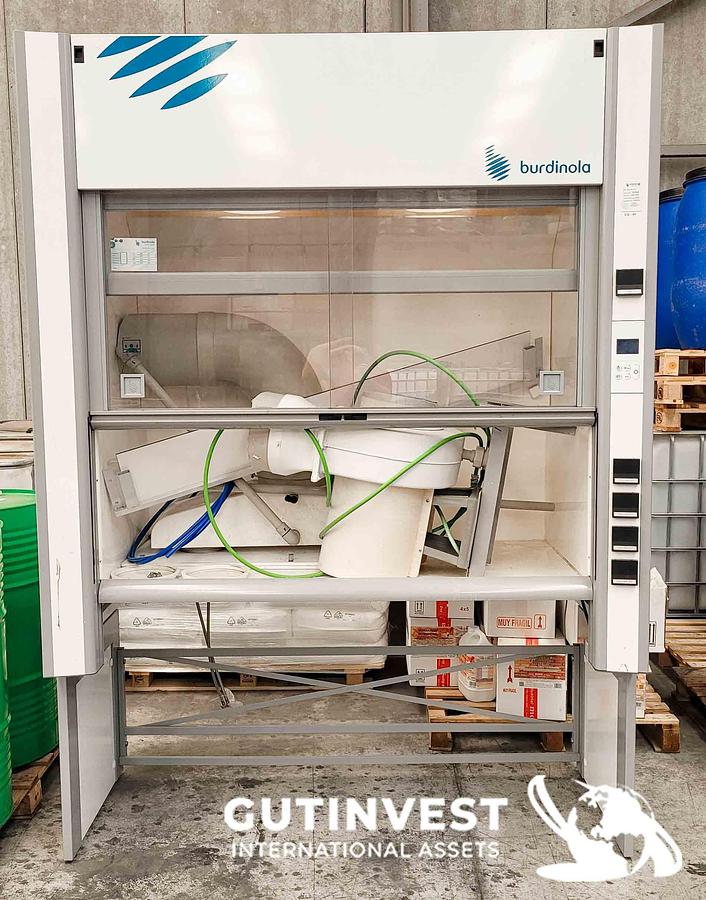 Used Fume cupboard