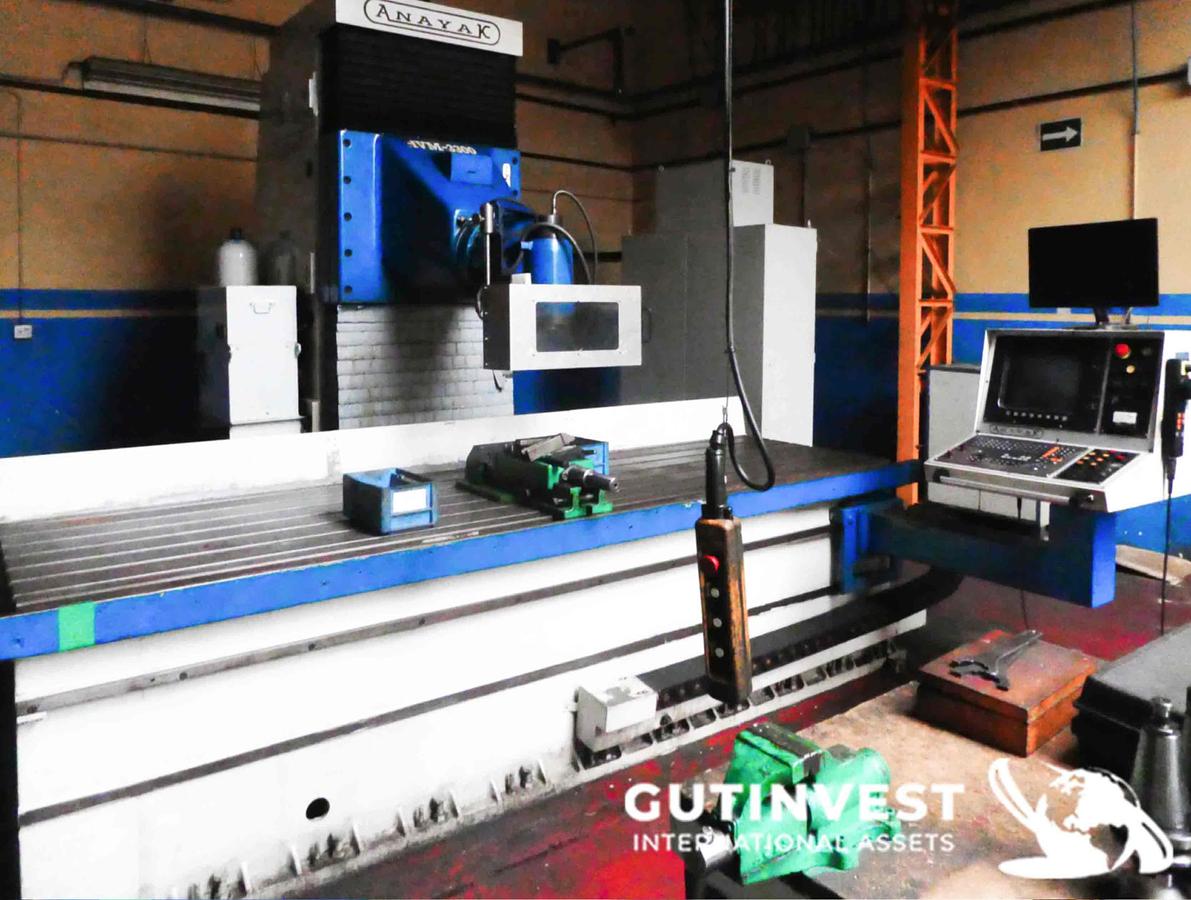 Usado Fresadora de columna móvil cnc