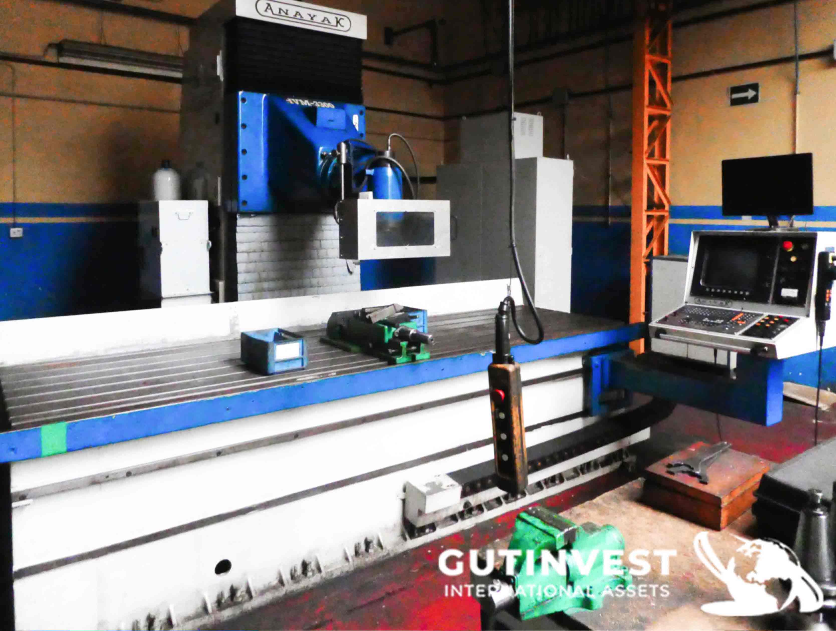 Usado Fresadora de columna móvil cnc