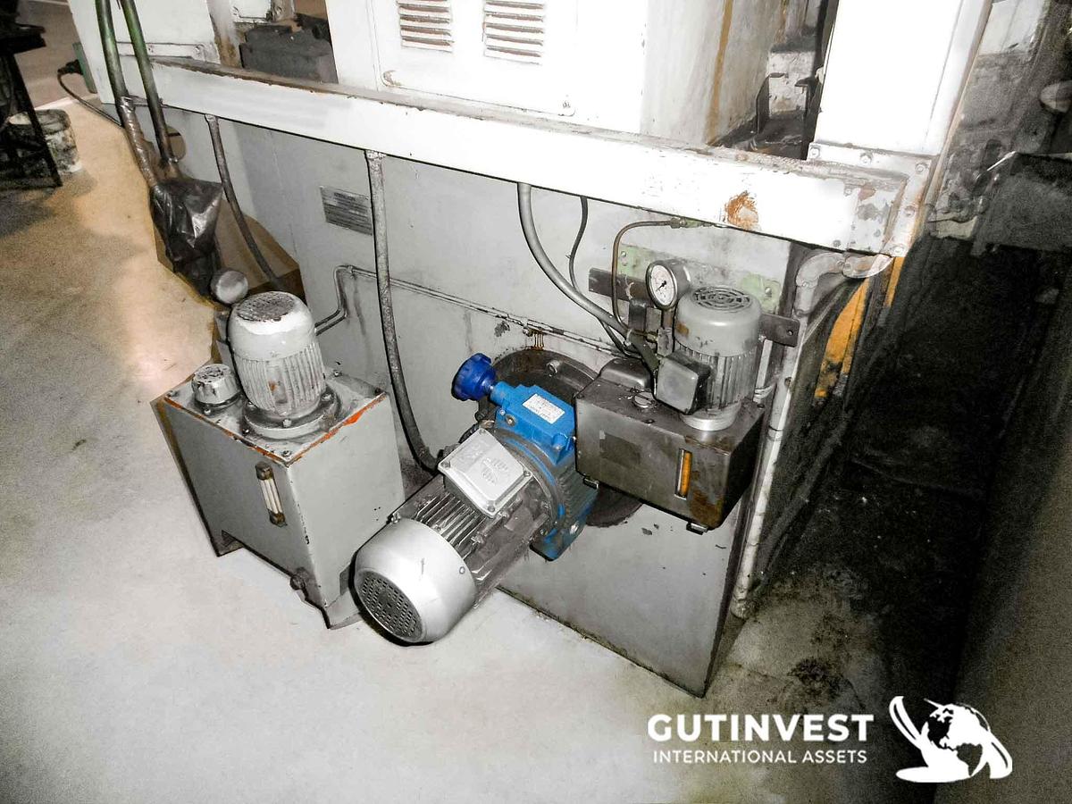 Used 4 - Flat grinding machine