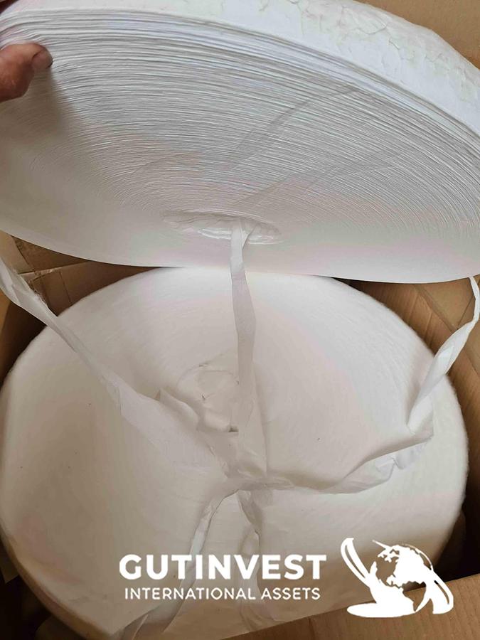 Usado 16 - Lote con aprox. 3.500kg de tela metblown para reciclar