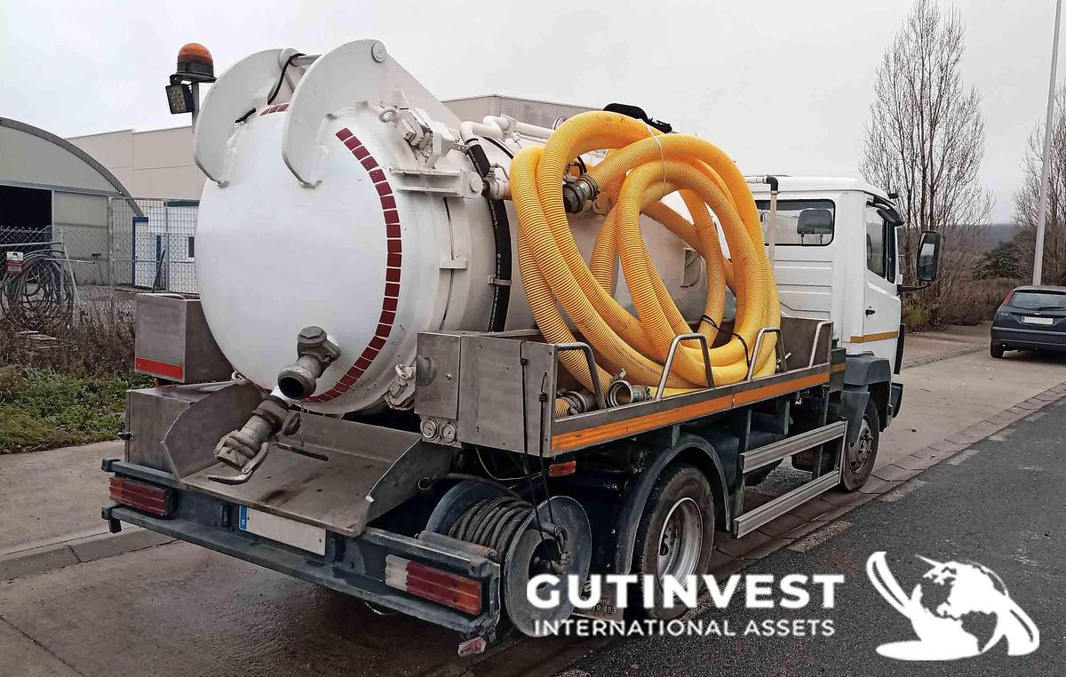 Used 1 - Tanker Truck - 3,000lts