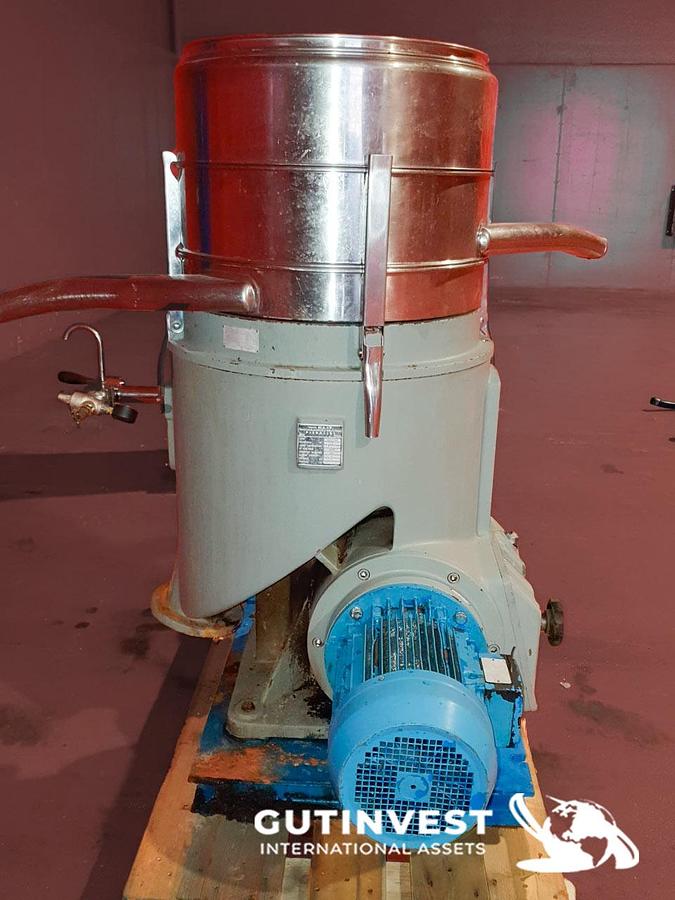 Usado Centrifuga vertical para aceite