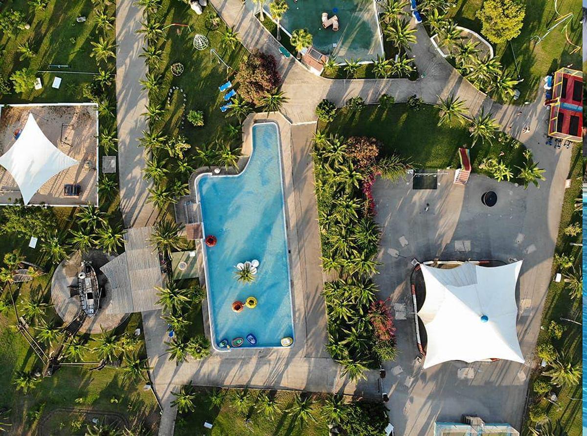Used 1 - Tourist complex of 87.925m2; Builded surface 11.855m2