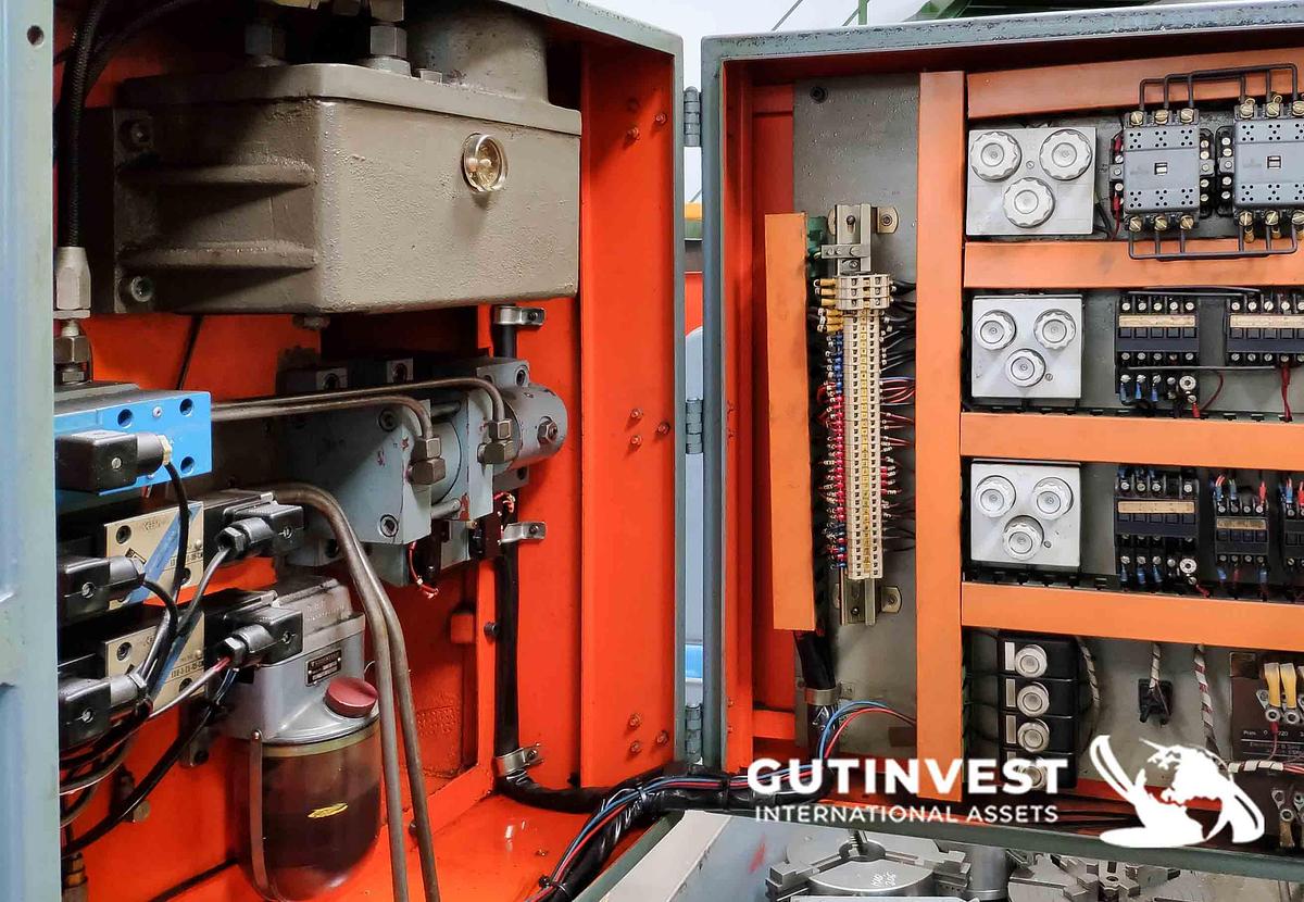 Used 2 - Radial drilling machine