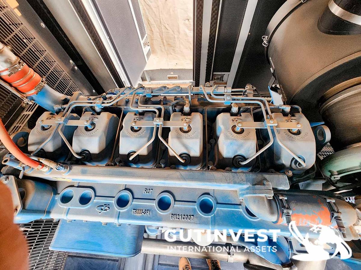 Usado 2 - Grupo electrógeno diésel insonorizado 1.125 KVA