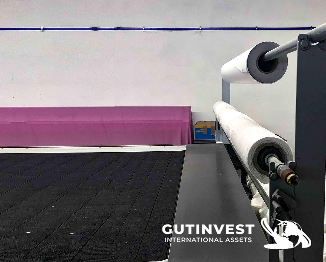 Used 1 - Automatic cutting machine - knitwear