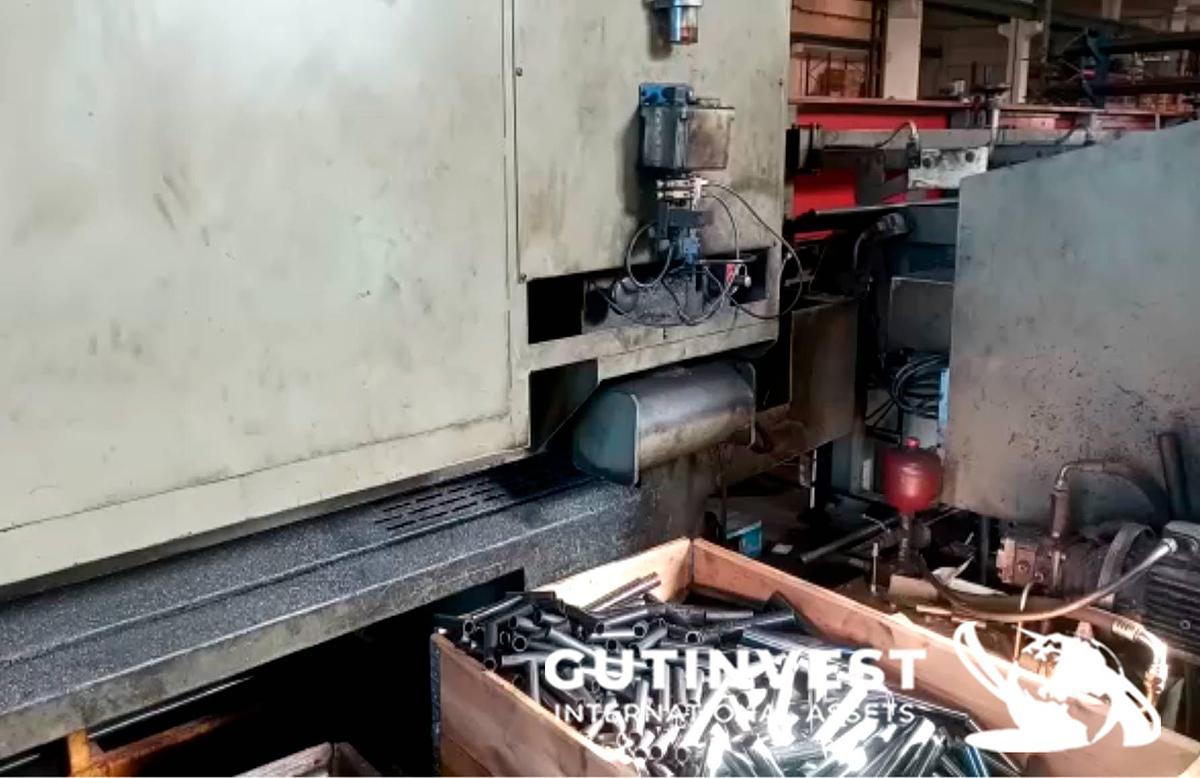 Usado 1 - Sierra automática para barras y tubos de metal