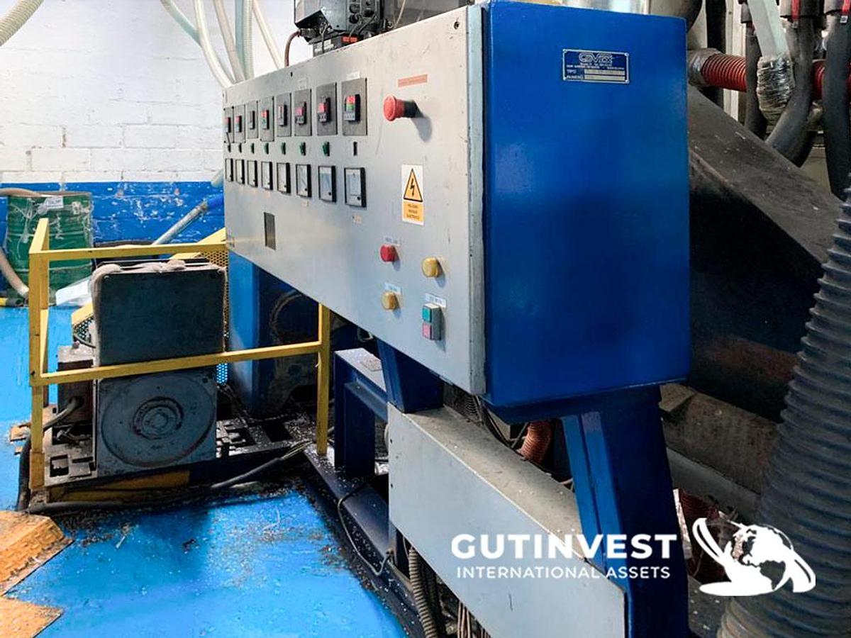 Usado 1 - Línea de extrusión de plástico