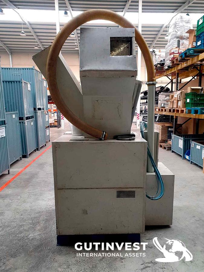 Used 1 - Horizontal cutting granulator