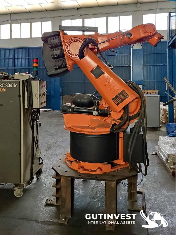 Usado 2 - Robot industrial - 6 ejes
