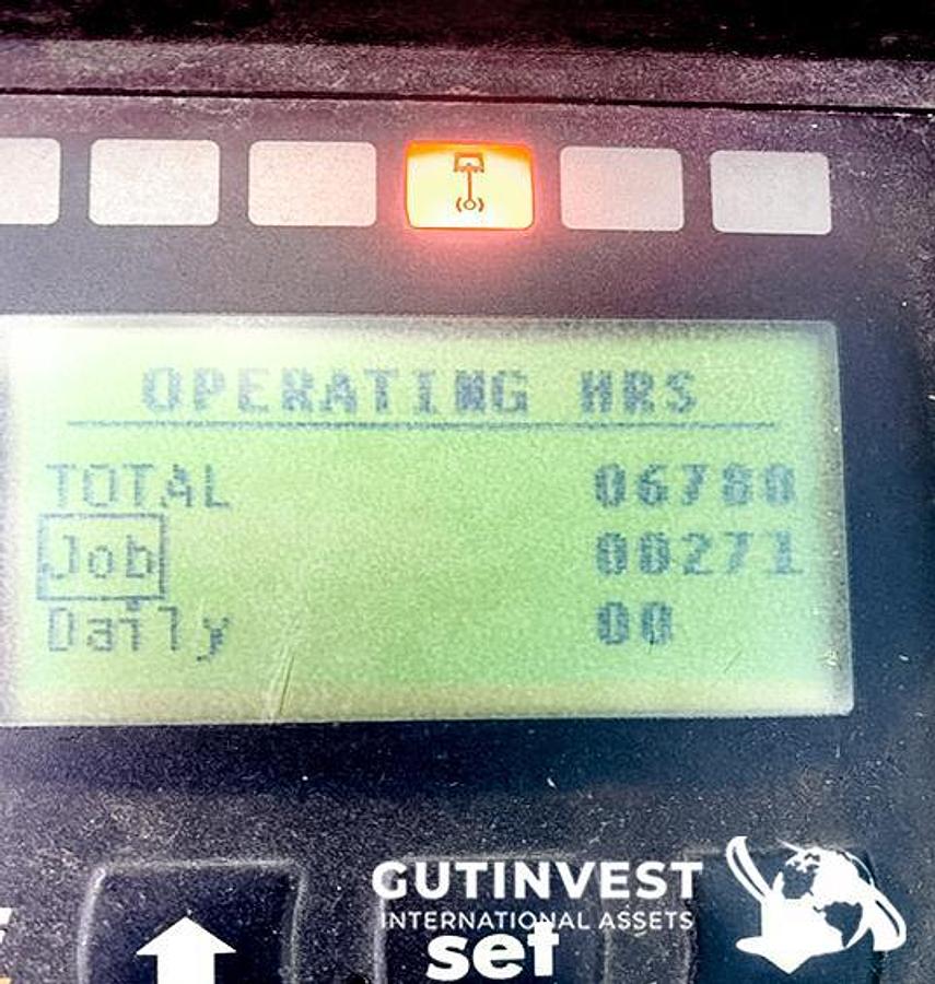 Used 1 - Excavator with grab