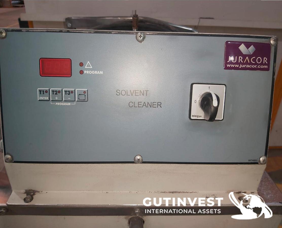 Usado 29 - Máquina de reciclado de disolvente