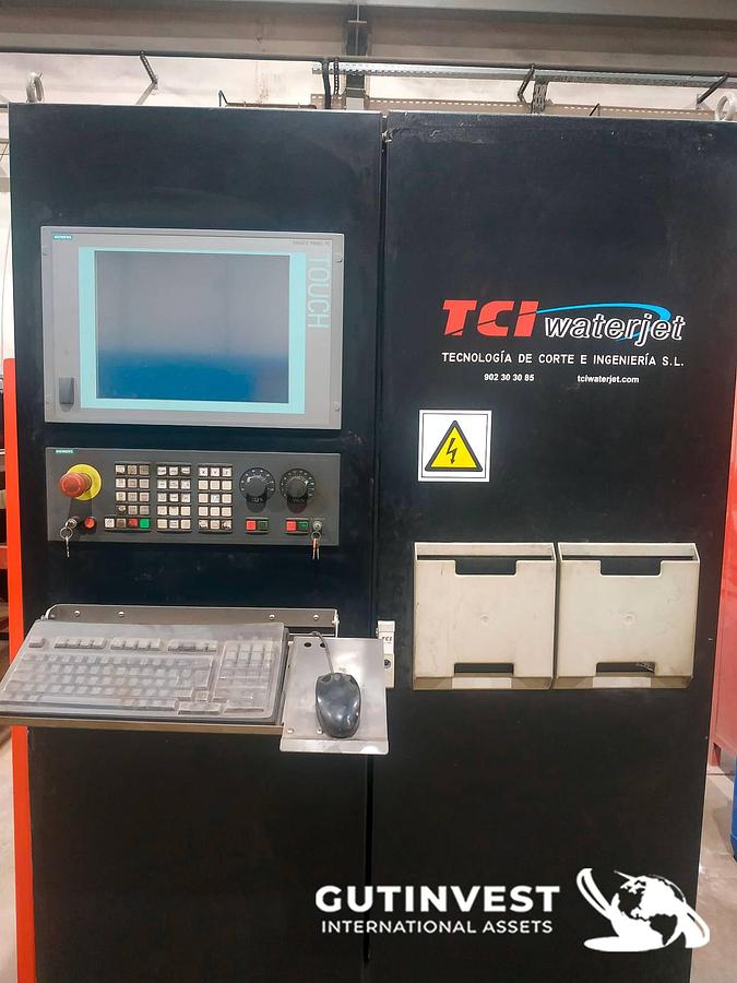 Used 1 - Waterjet cutting machine