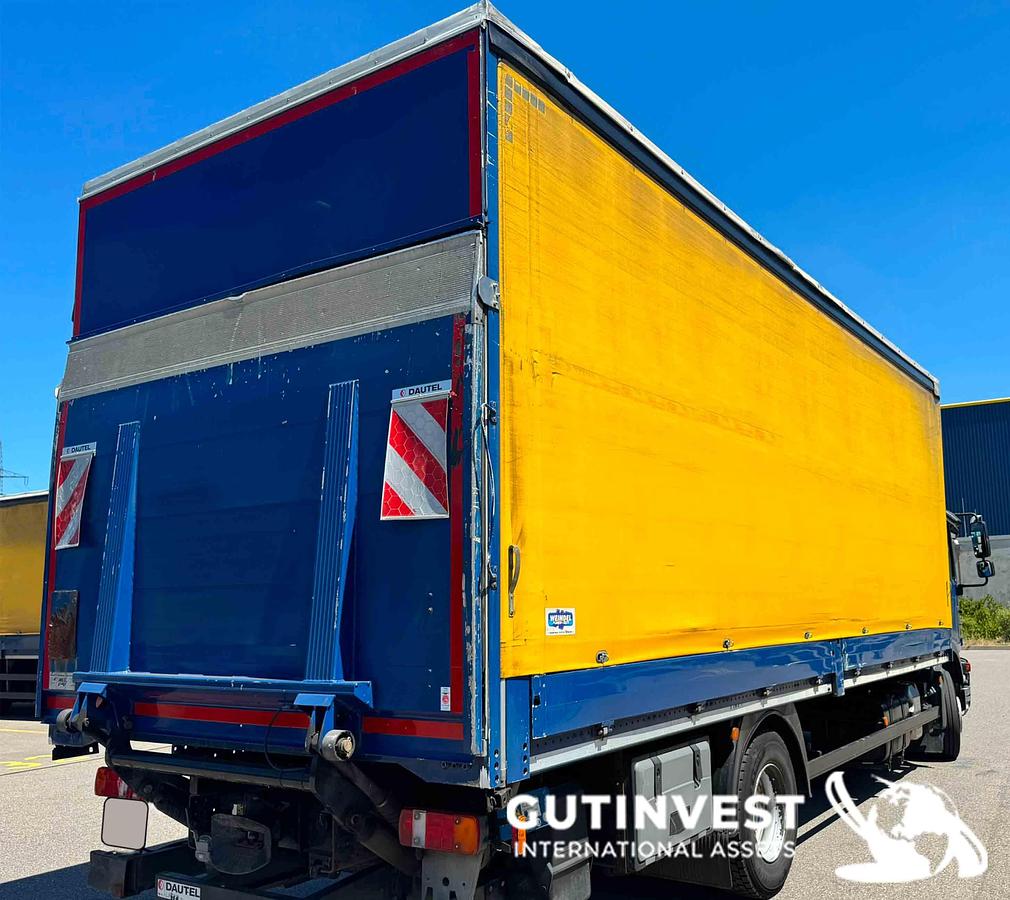 Used truck with lifting platform