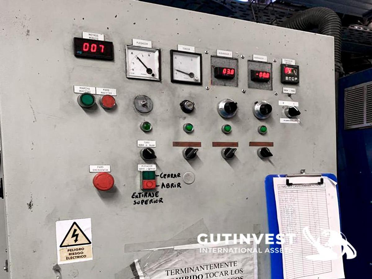 Usado 1 - Línea de extrusión de plástico