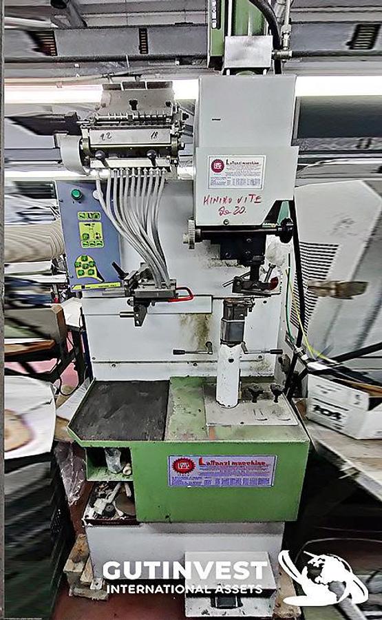 Usado 5 - Máquina automática para clavar tacones