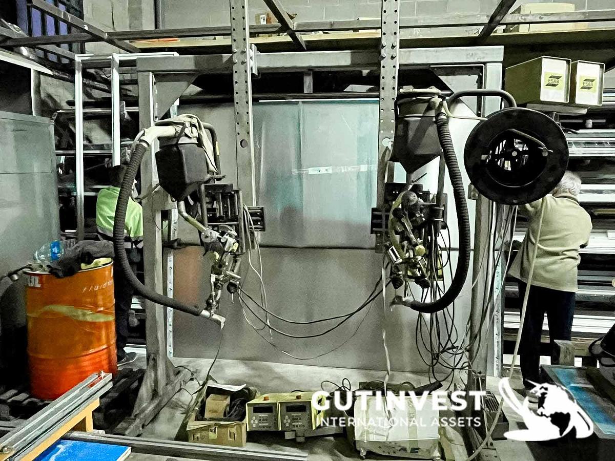 Used 43 - metal structures welding equipment