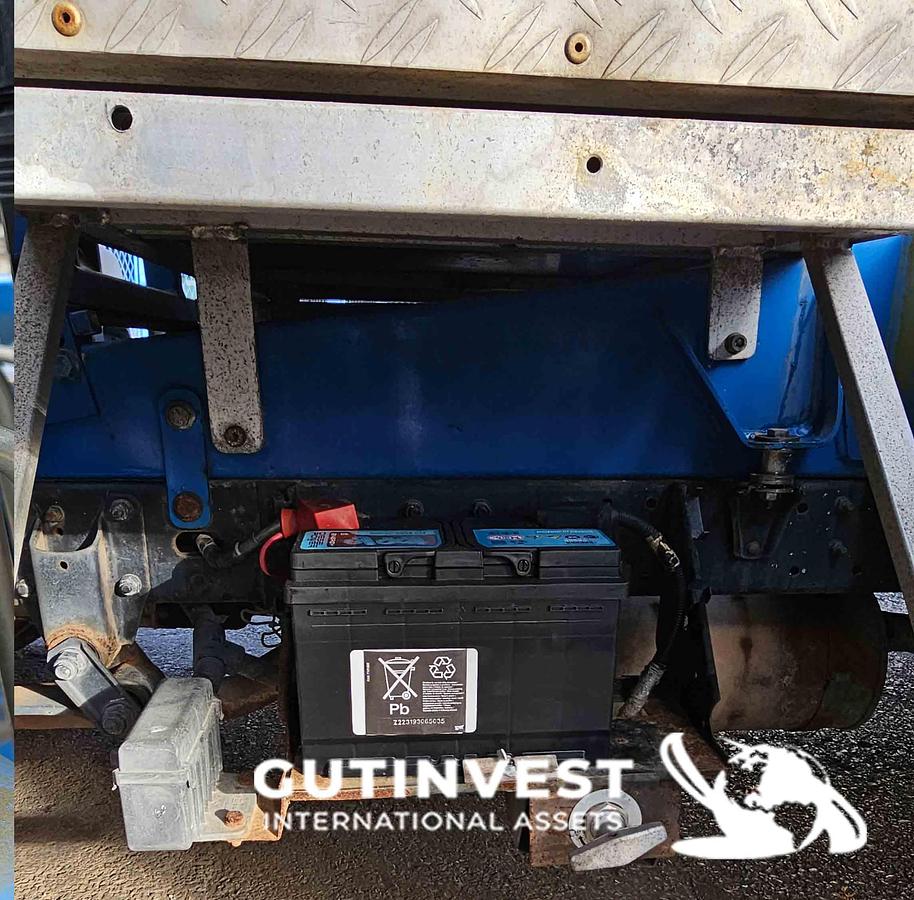 Used 1 - Truck with crane