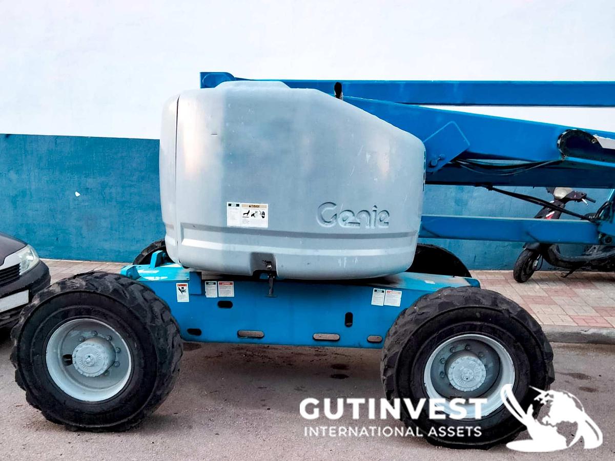 Used 1 - Articulated boom lift