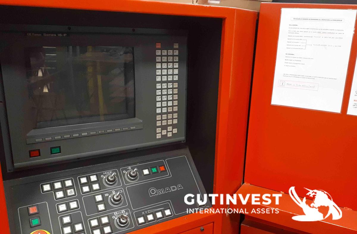 Used 1 - CNC punching machine