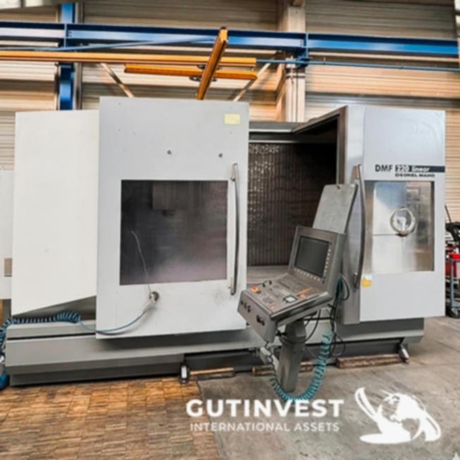 Usado Centro de mecanizado vertical cnc