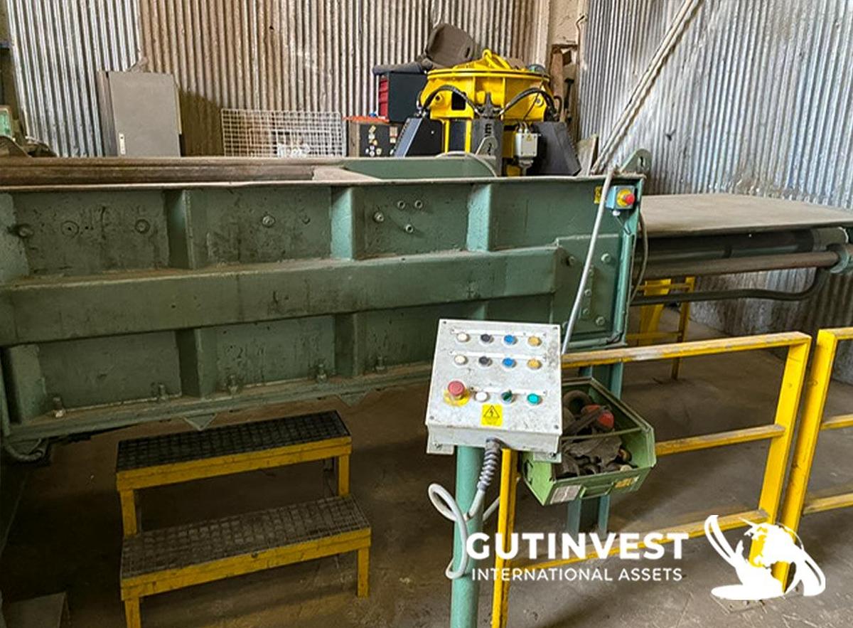 Used 1 -  Automatic Metal Baling Press