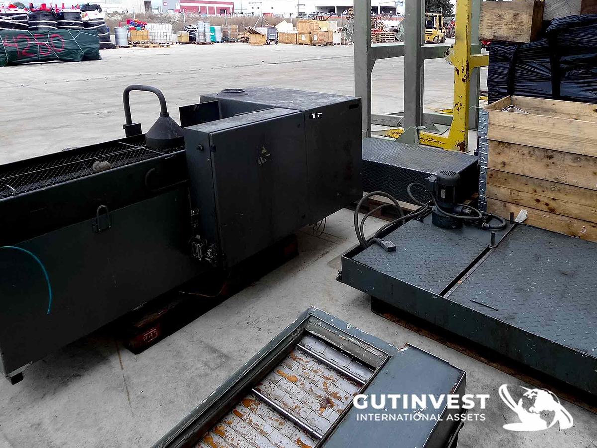 Used CNC machining center