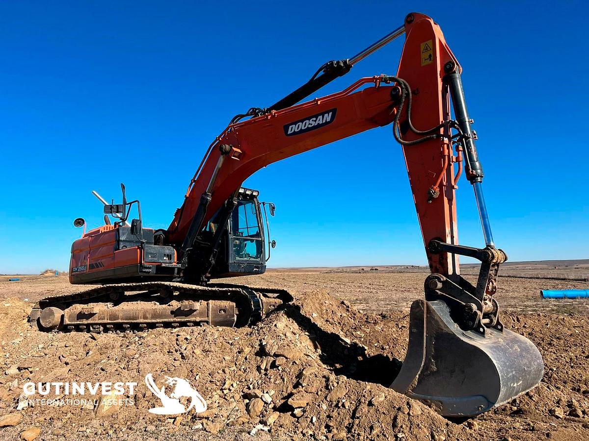 Used 1 - Crawler excavator