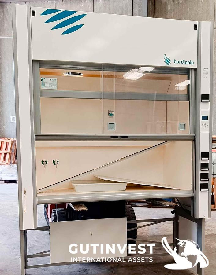 Used Fume cupboard