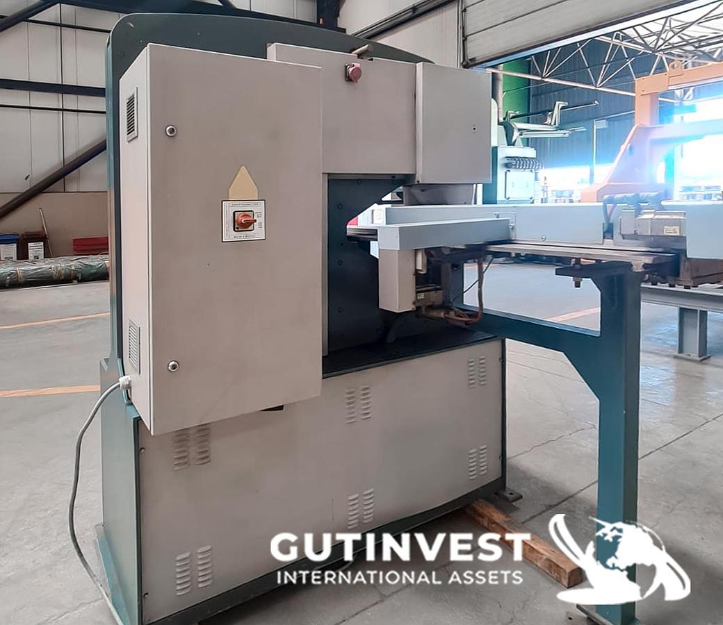Usado Punzonadora CNC para metal