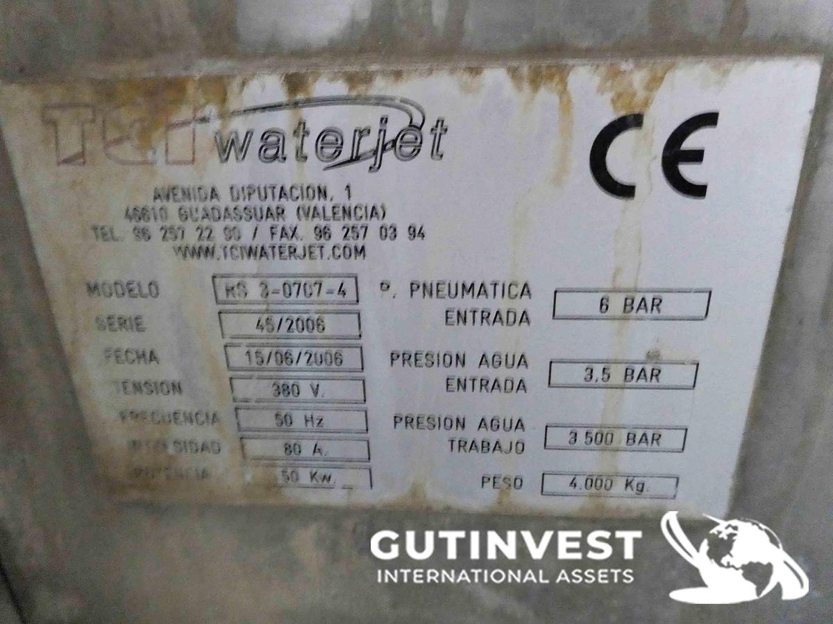 Usado 2 - Máquina corte por agua - 4 cabezales