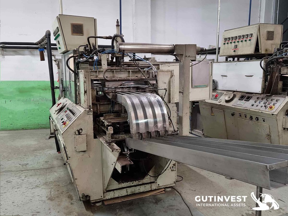 Used 1 - Lot of (x6) thermoforming machines, (x39) moulds with acces