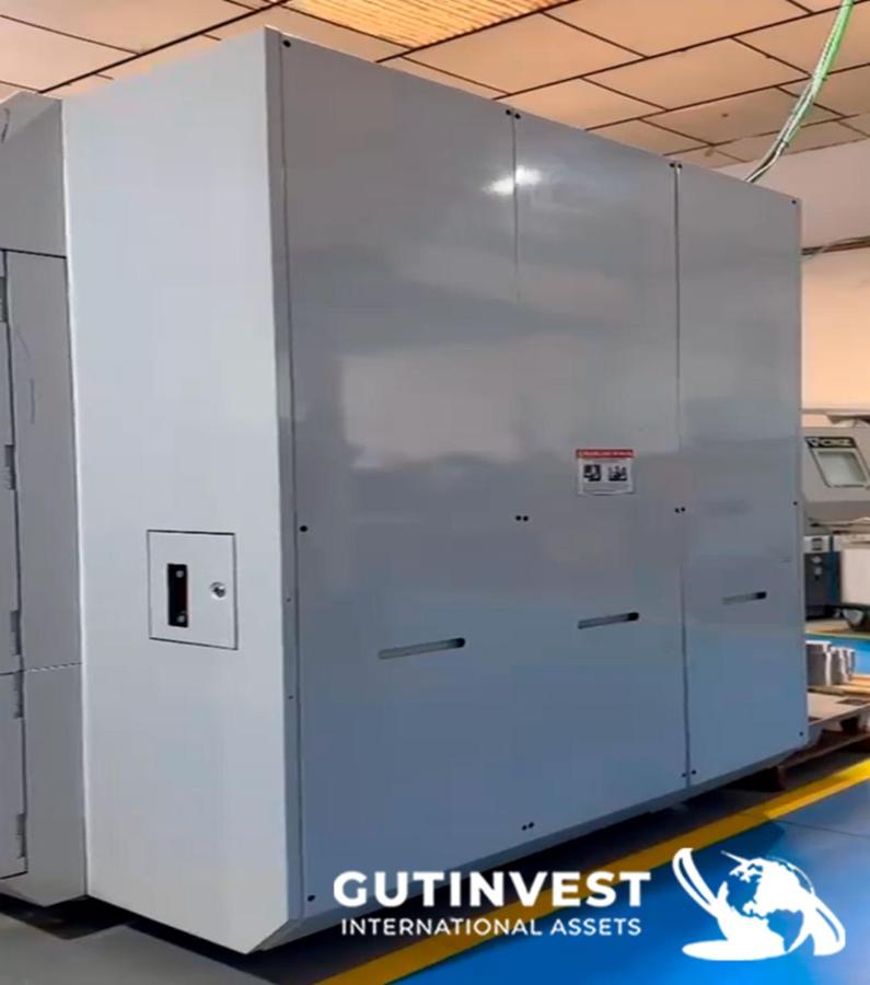 Used 5-Axis CNC Machining Center